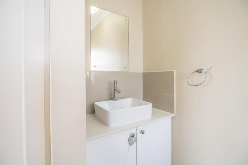 3 Bedroom Property for Sale in Heathfield Western Cape